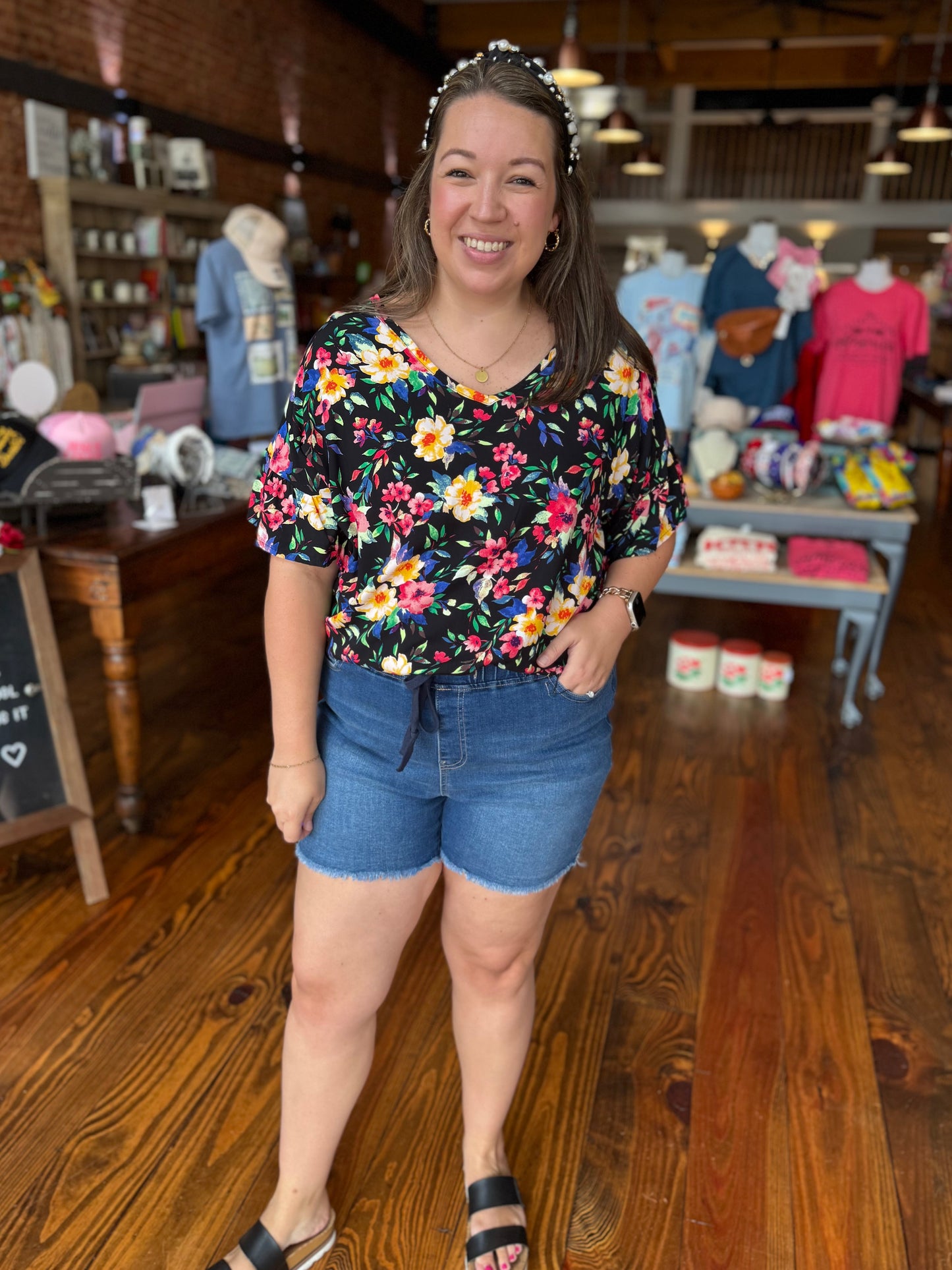 Missy Frayed Hem Jogger Shorts